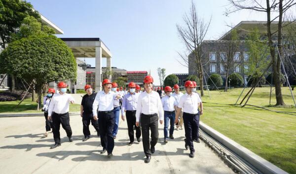 奋战27天 争取“一号工程”建设首胜 ——pp电子集团现场调研督导金牛宾馆改（扩）建工程侧记