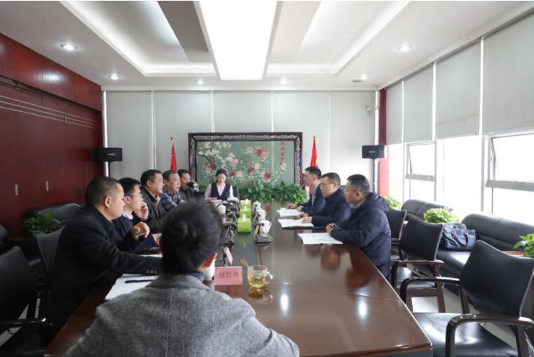 集团向导赴pp电子锦弘集团督导向导班子民主生涯会