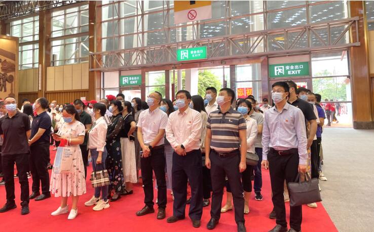 pp电子集团组织旅行四川省庆祝中国共产党建设100周年主题展览