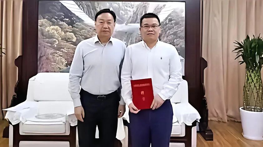 省pp电子集团向导受聘省政府参事室特约研究员