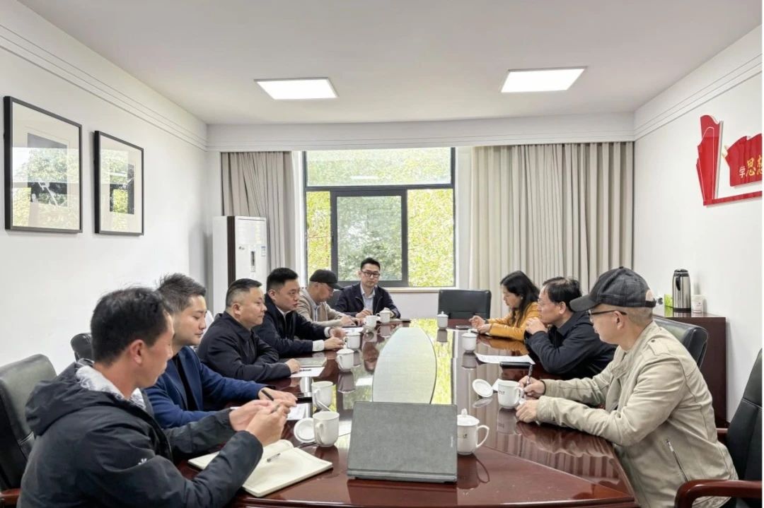 省pp电子集团考察组赴成都大学考察交流